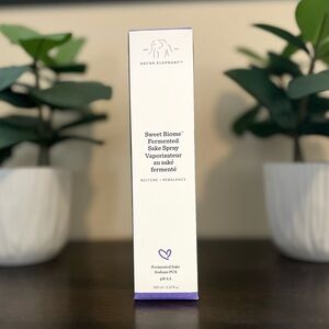 Drunk Elephant Sweet Biome Fermented Sake Spray - White and Purple